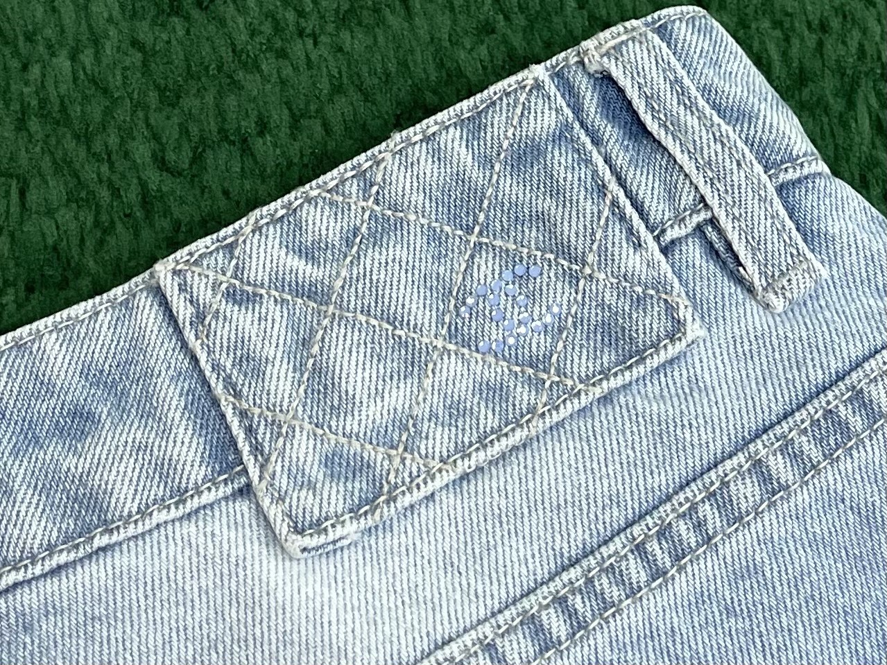 baa1ab38b51fe3cc78cf45ba0f4ad06f_1749731662_176.jpg
